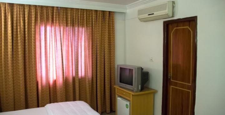 Oyo 539 Hotel Pearl Inn Bangalore Eksteriør billede
