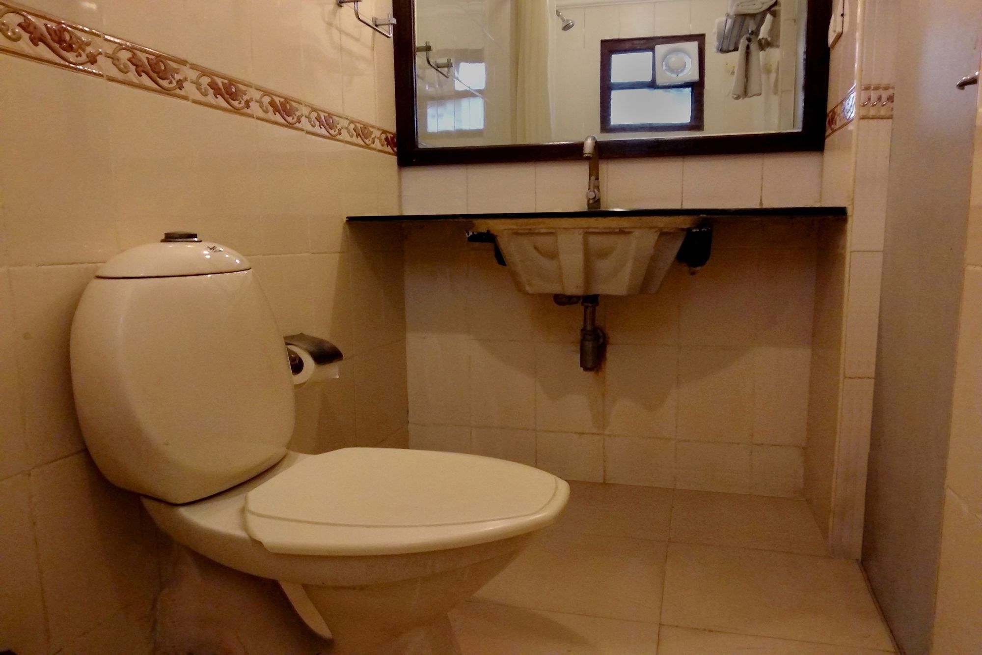 Oyo 539 Hotel Pearl Inn Bangalore Eksteriør billede
