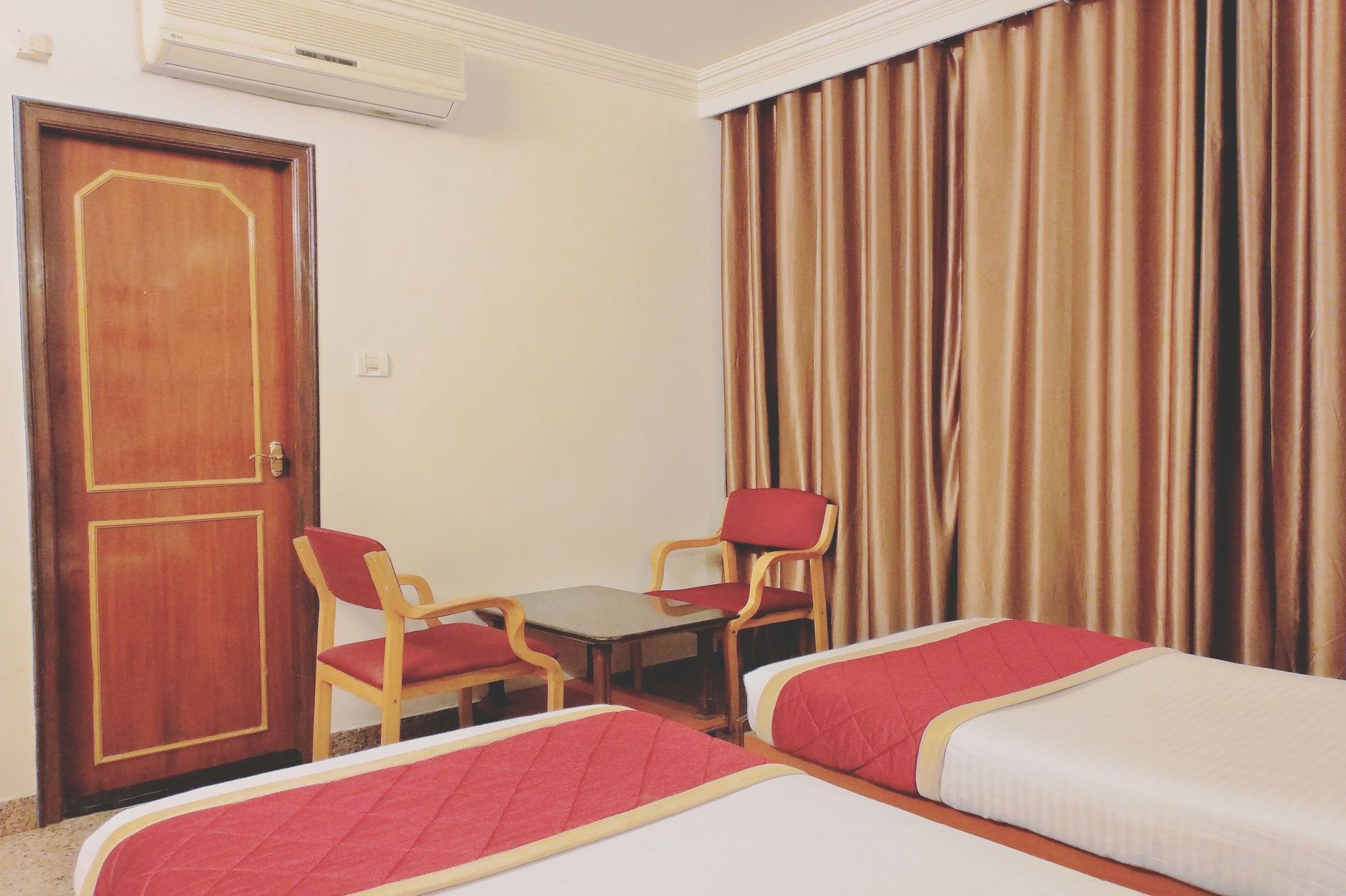 Oyo 539 Hotel Pearl Inn Bangalore Eksteriør billede