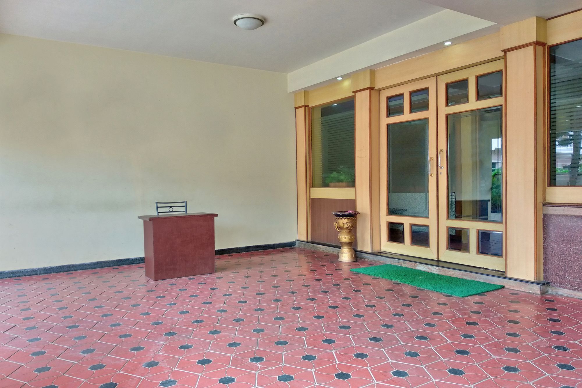Oyo 539 Hotel Pearl Inn Bangalore Eksteriør billede